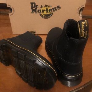 Embury black Dr. Martens